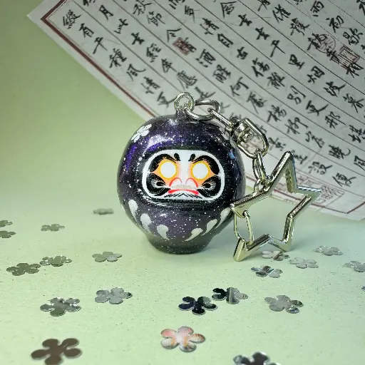 Brelok daruma czarna